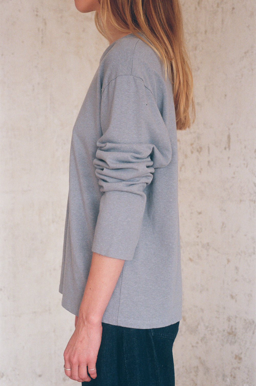 fig. 6: The Long Sleeve T-Shirt in Bluestone